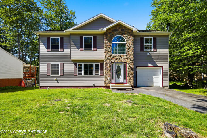 Property Photo: 7436 Tamara Lane PA 18466