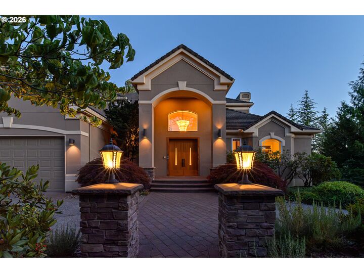 Property Photo:  16215 SE Rivershore Dr  WA 98683 