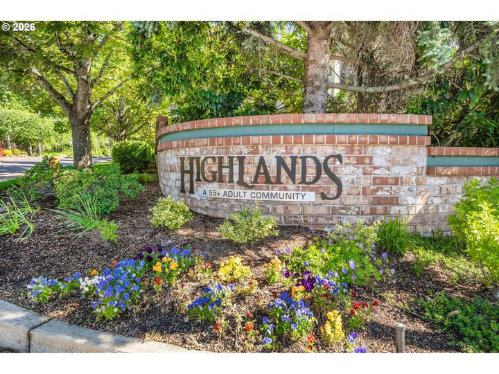Property Photo:  16190 SW 130th Ter 15  OR 97224 