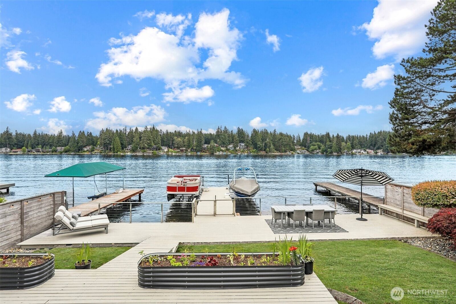 Property Photo: 29718 226th Avenue SE WA 98010