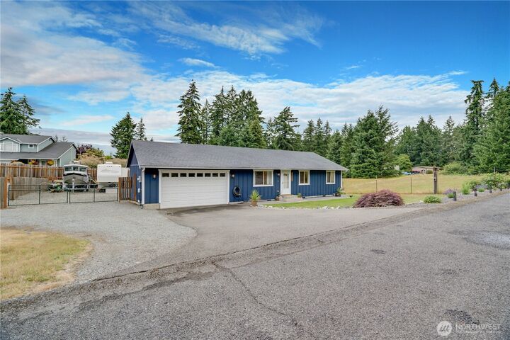 Property Photo:  24206  38th Avenue Court E  WA 98387 