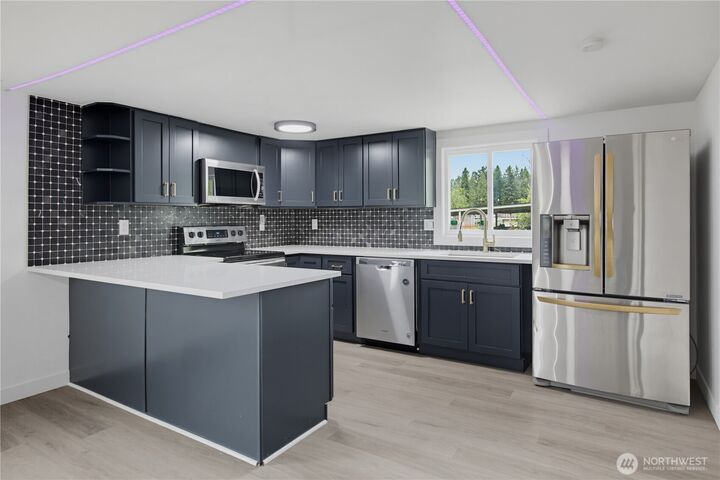 Property Photo: 31108 3rd Avenue 117 WA 98010