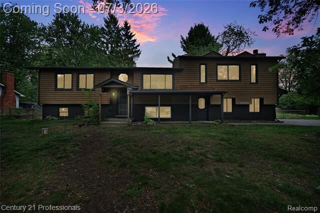 Property Photo:  3099 Chenoa Street  MI 48382 
