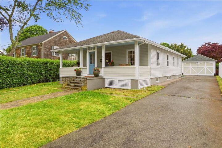 Property Photo:  30 Boulevard  RI 02842 