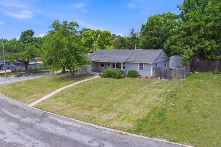 Property Photo:  3604 E Skinner  KS 67218 
