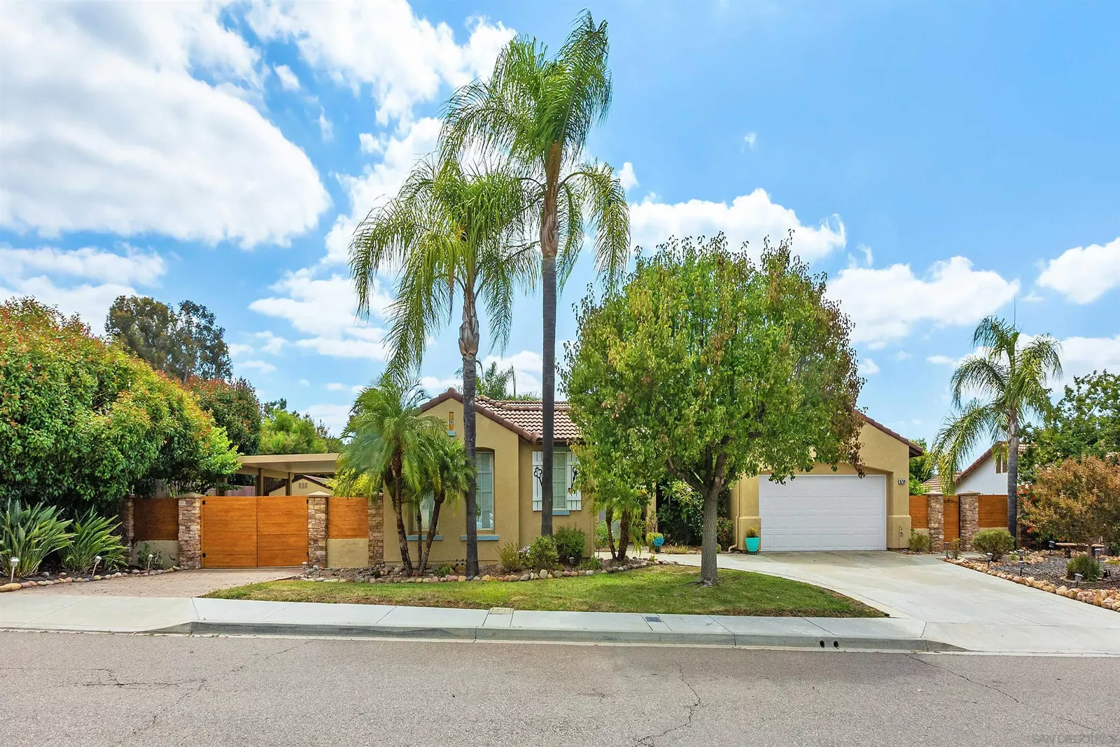 Property Photo: 16759 Open View CA 92065