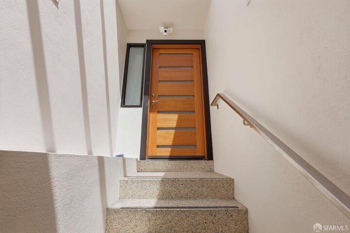 Property Photo:  329 Grafton Avenue  CA 94112 