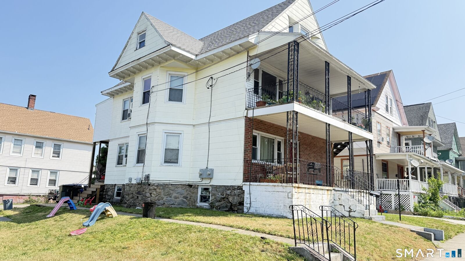 Property Photo:  57 Garfield Avenue  CT 06320 