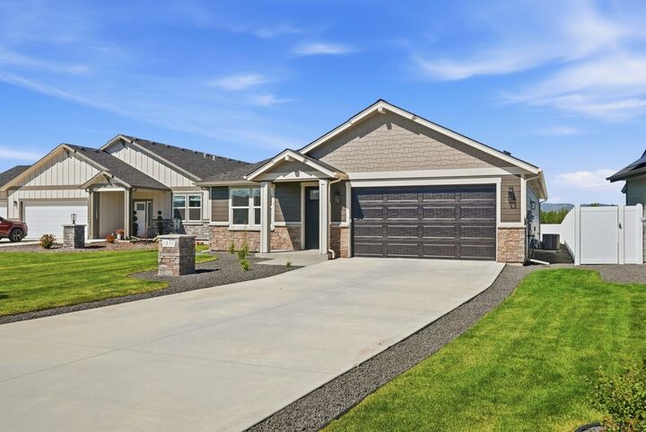 Property Photo:  1231 N High Desert Dr  WA 99006 