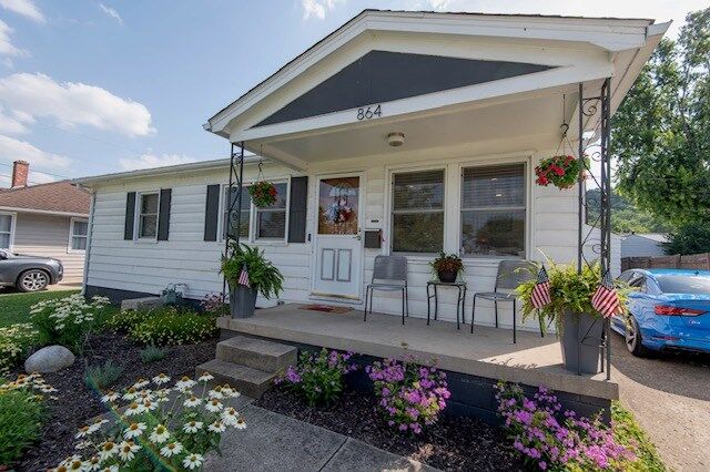 Property Photo: 864 Orange Street OH 45601