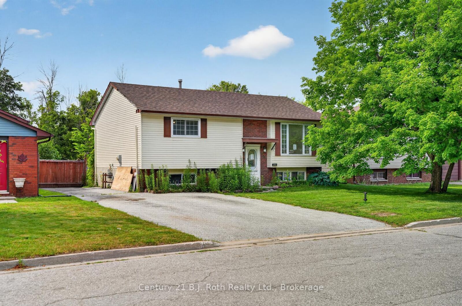 Property Photo:  232 Shannon Street  ON L3V 7B8 