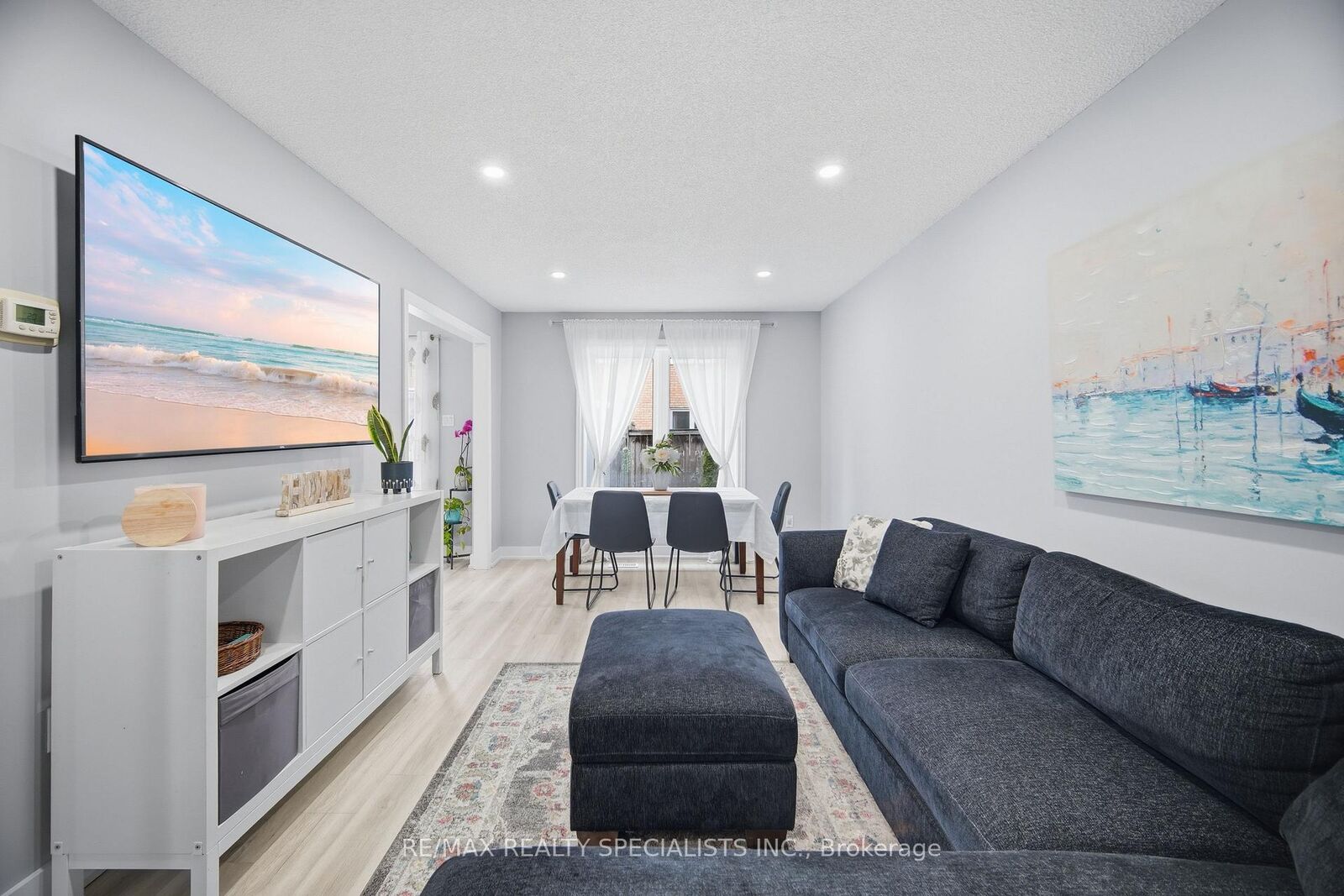 Property Photo:  69 Wood Circle  ON L7E 1R4 