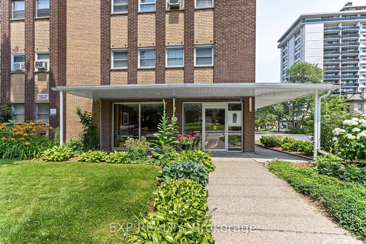 Property Photo: 38 Charlton Avenue W 302 ON L8P 2C1
