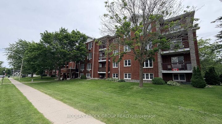 Property Photo: 21 Liston Avenue 405 ON K6V 6Z3