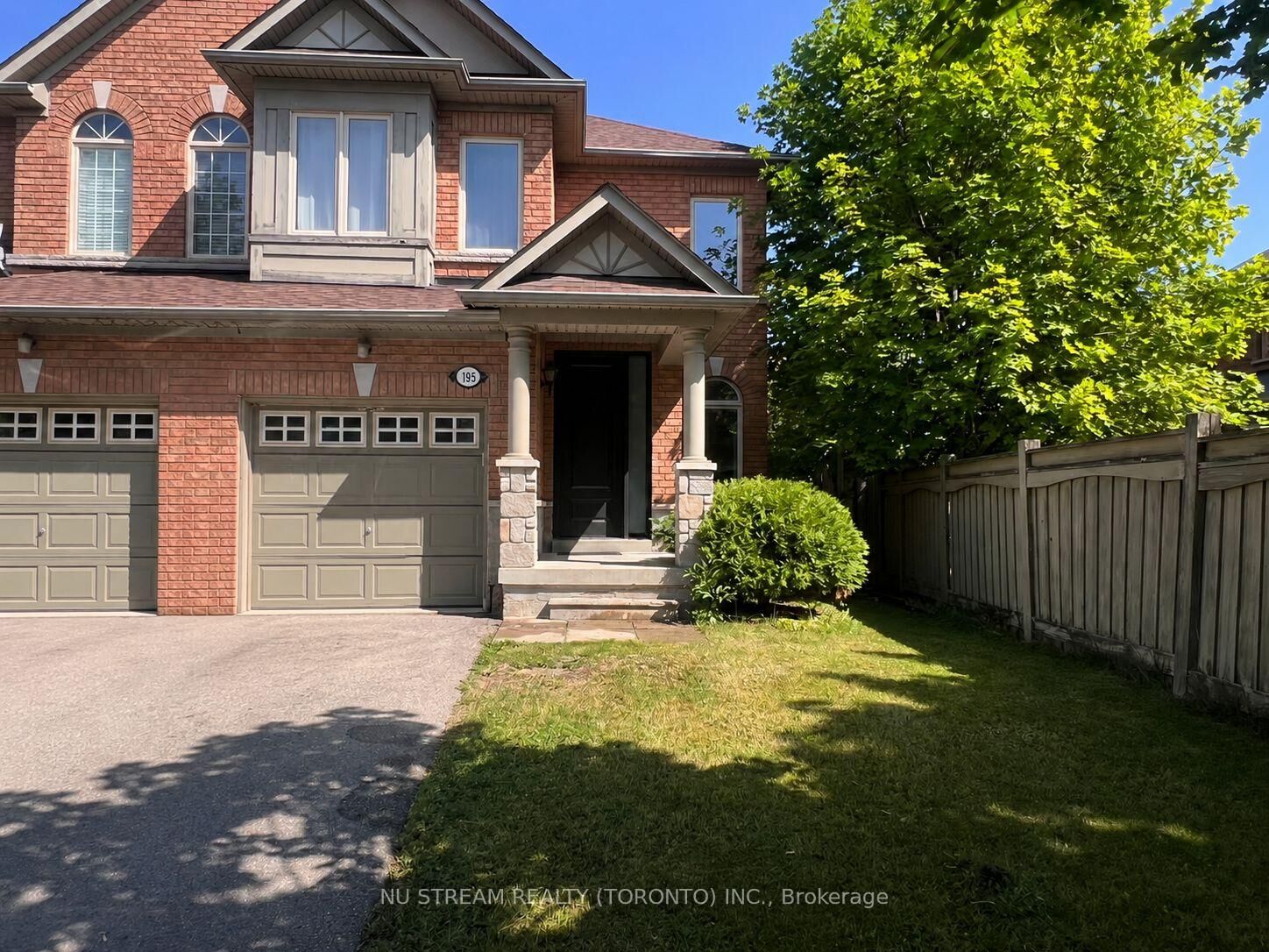 Property Photo:  195 Cabernet Road  ON L4J 8V8 