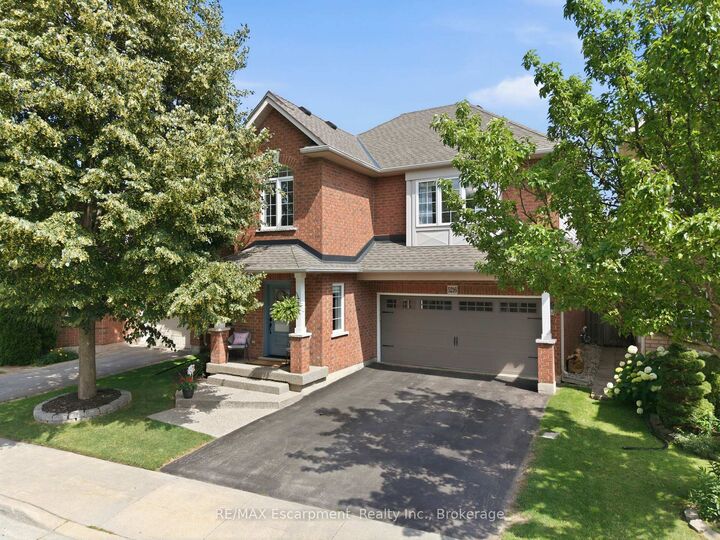 Property Photo:  5216 Garland Crescent  ON L7L 7K9 