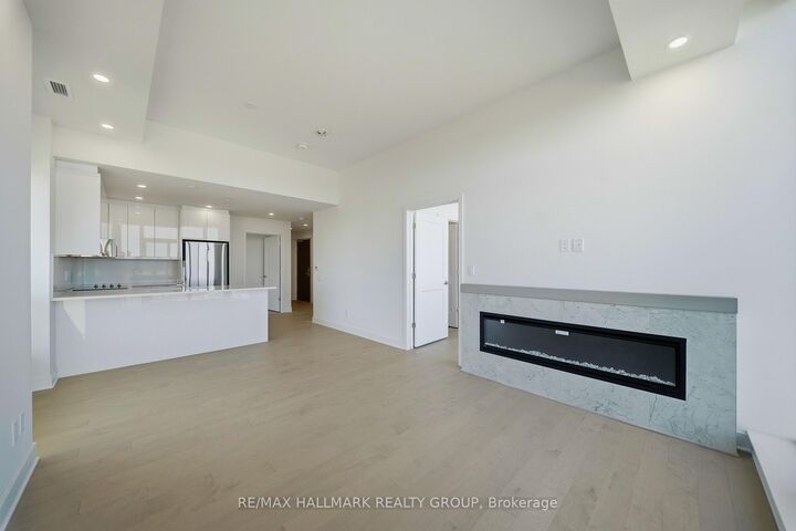 Property Photo:  180 George Street 2605  ON K1N 0G8 
