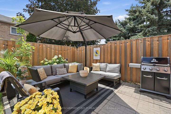 Property Photo:  2022 Atkinson Drive 34  ON L7M 4H6 