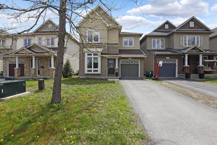 Property Photo:  406 Pillett Street  ON K2J 5S3 