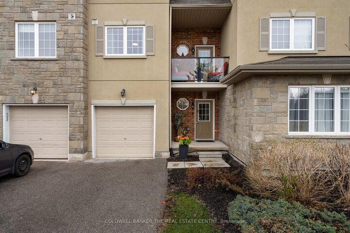 Property Photo: 49 Ferndale Drive S 7 ON L4N 5W9