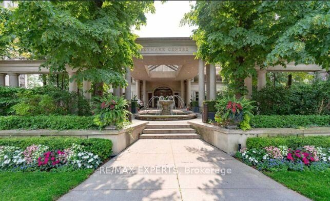 Property Photo: 80 Harrison Garden Boulevard 1625 ON M2N 7E3