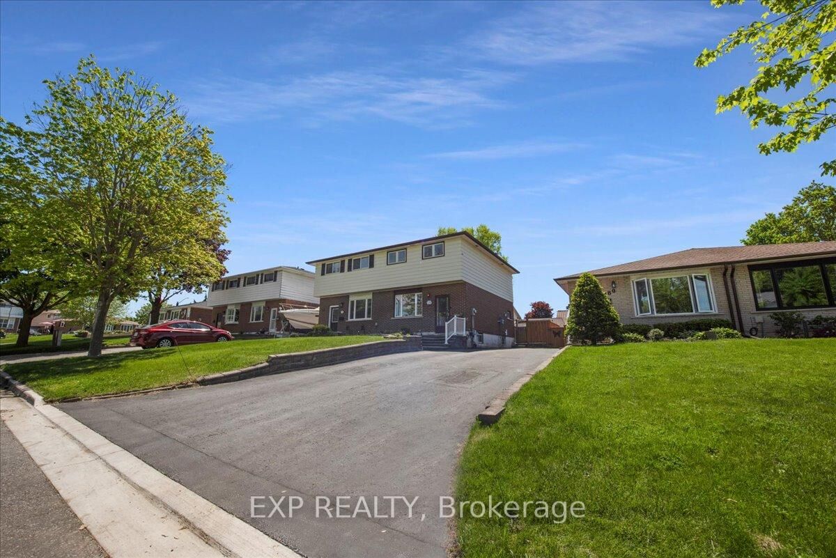Property Photo: 376 Surrey Drive ON L1G 6H1