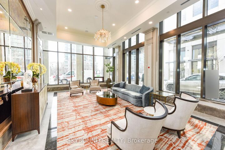 Property Photo: 30 Elm Drive W 3404 ON L5B 0N6