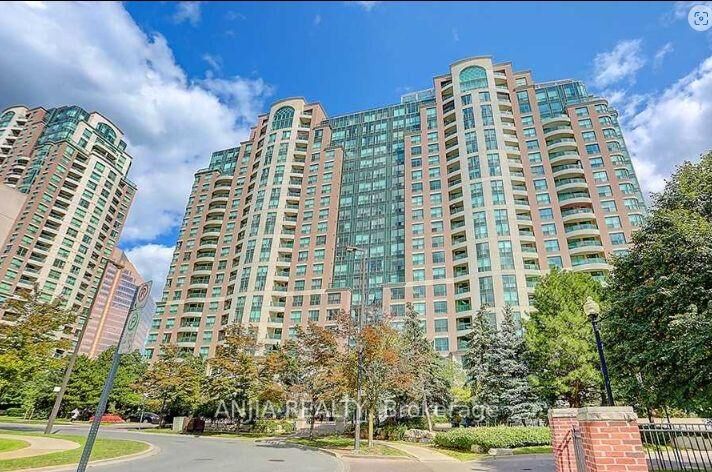 Property Photo:  23 Lorraine Drive 611  ON M2N 2E3 