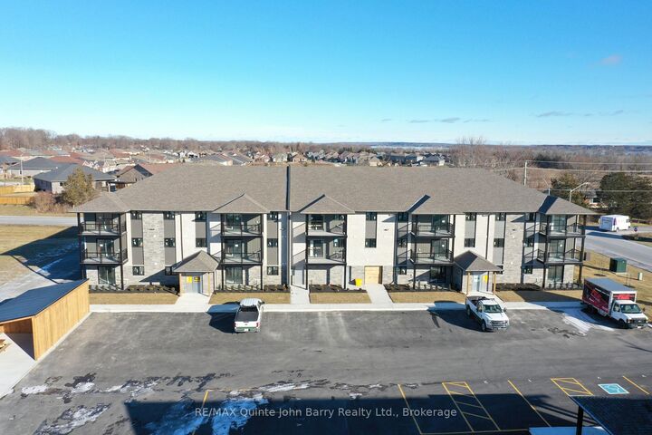305-10 Hillside Meadow Drive — photo 1