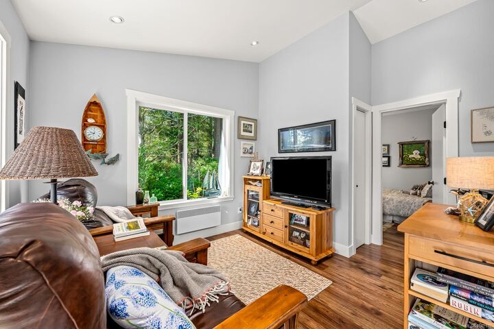 Property Photo: 1495 Baikie Rd BC V0R 1T0