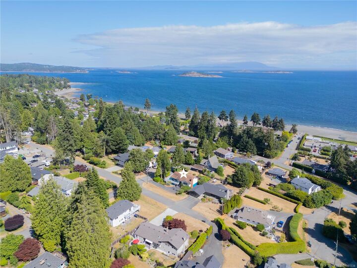 Property Photo:  7000 Caillet Rd  BC V0R 2H0 