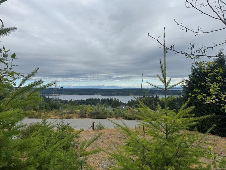 446 Thetis Dr — photo 1