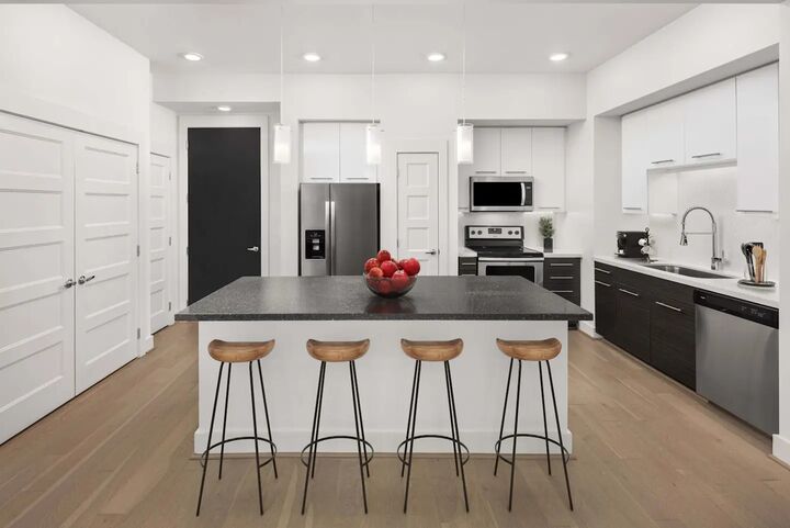 Property Photo: 2727 Travis Street 441 TX 77006