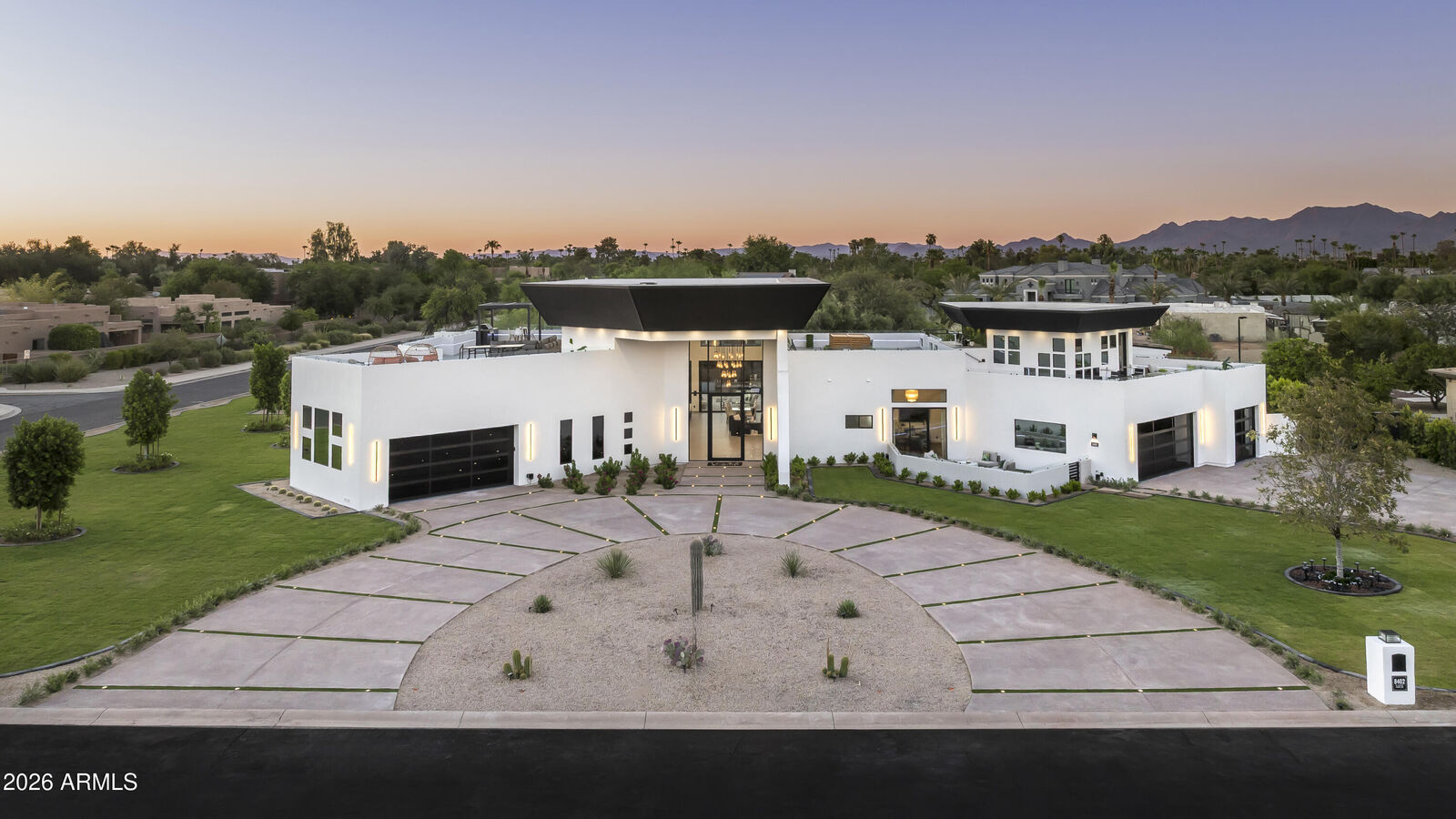 Property Photo:  8402 E Cactus Wren Road  AZ 85250 