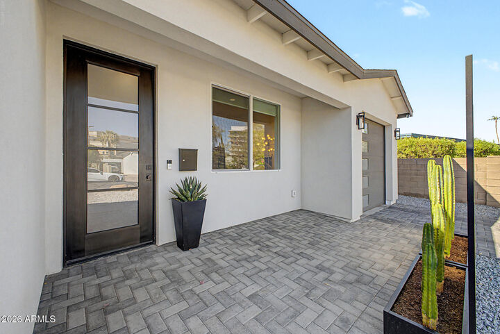 Property Photo: 6736 E 1st Avenue AZ 85251