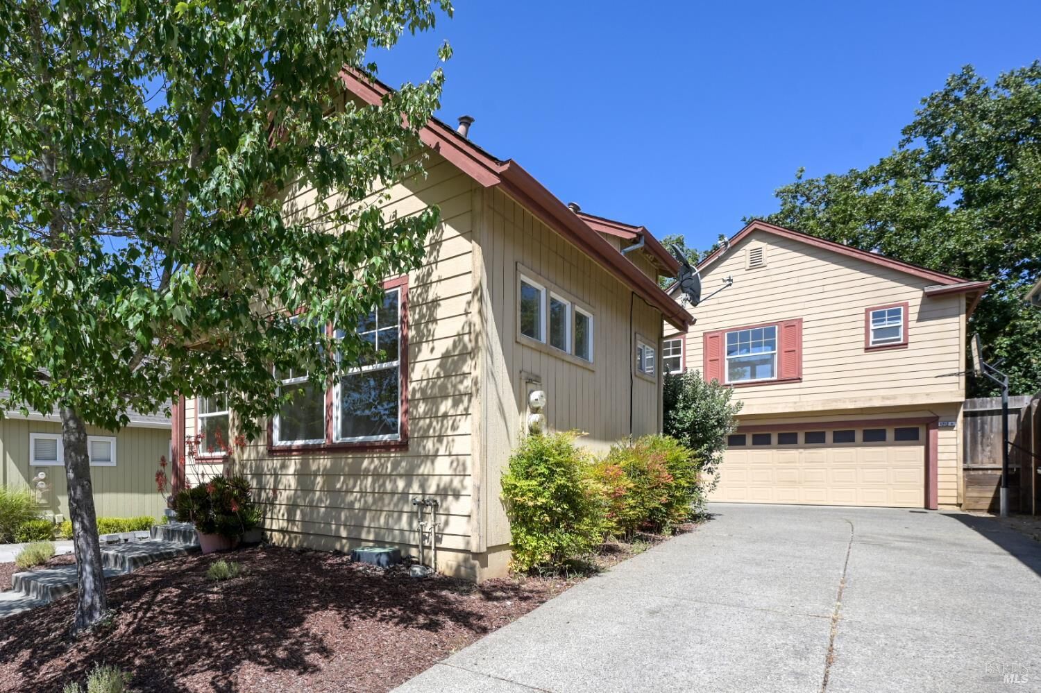 Property Photo: 1212 Hidden Creek Place CA 95409