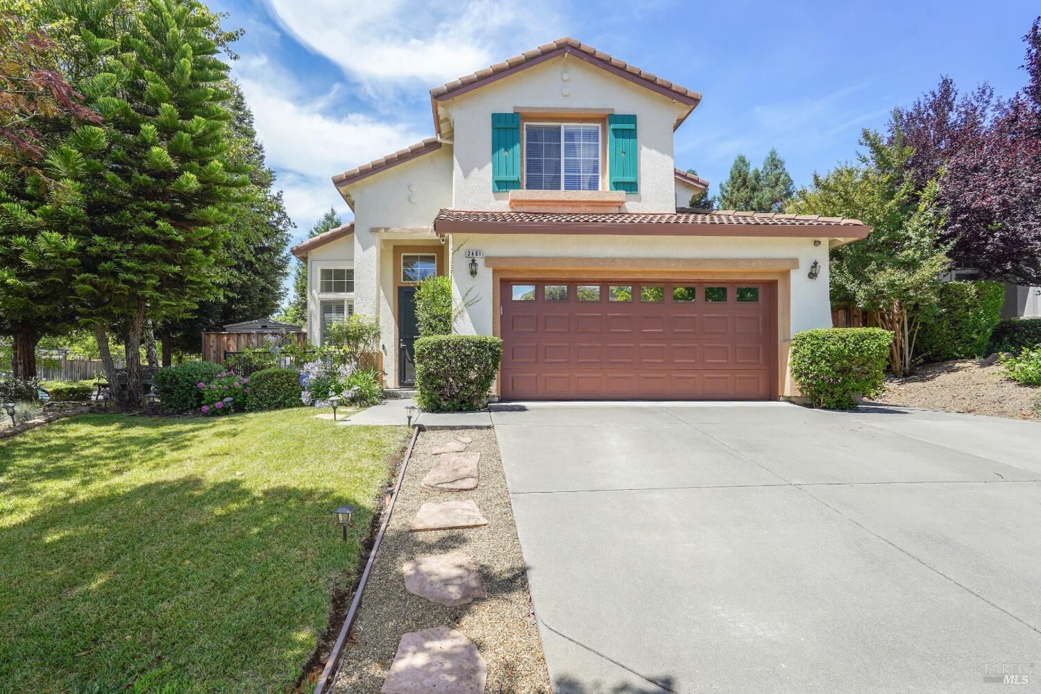 Property Photo: 2401 Skyview Circle CA 94534