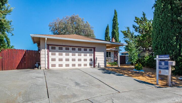 Property Photo: 1355 Macdonald Court CA 95620