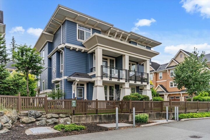 45290 Soowahlie Crescent 10 — photo 1