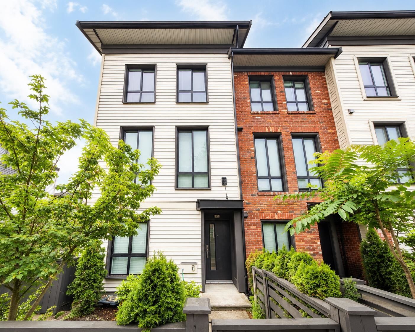 Property Photo: 15828 27 Avenue 40 BC V3Z 0X4