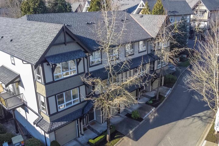 6747 203 Street 107 — photo 1