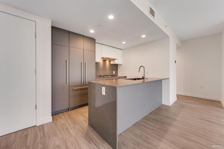 Property Photo:  2135 Springer Avenue 708  BC V5B 0C1 