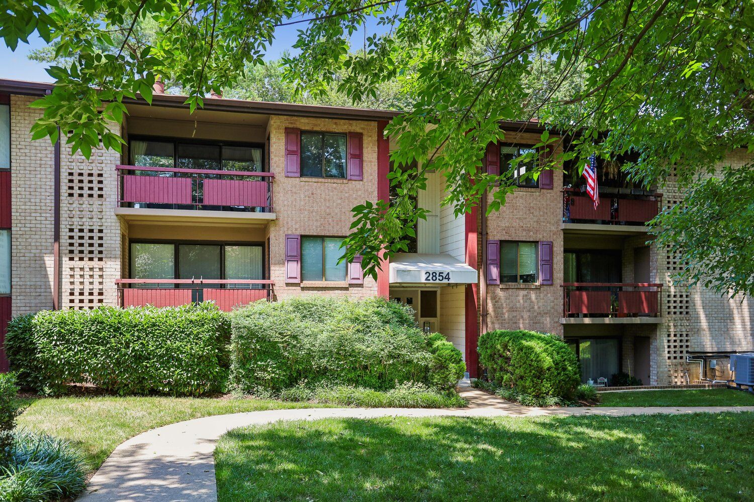 Property Photo: 2854 Dover Lane VA 22042