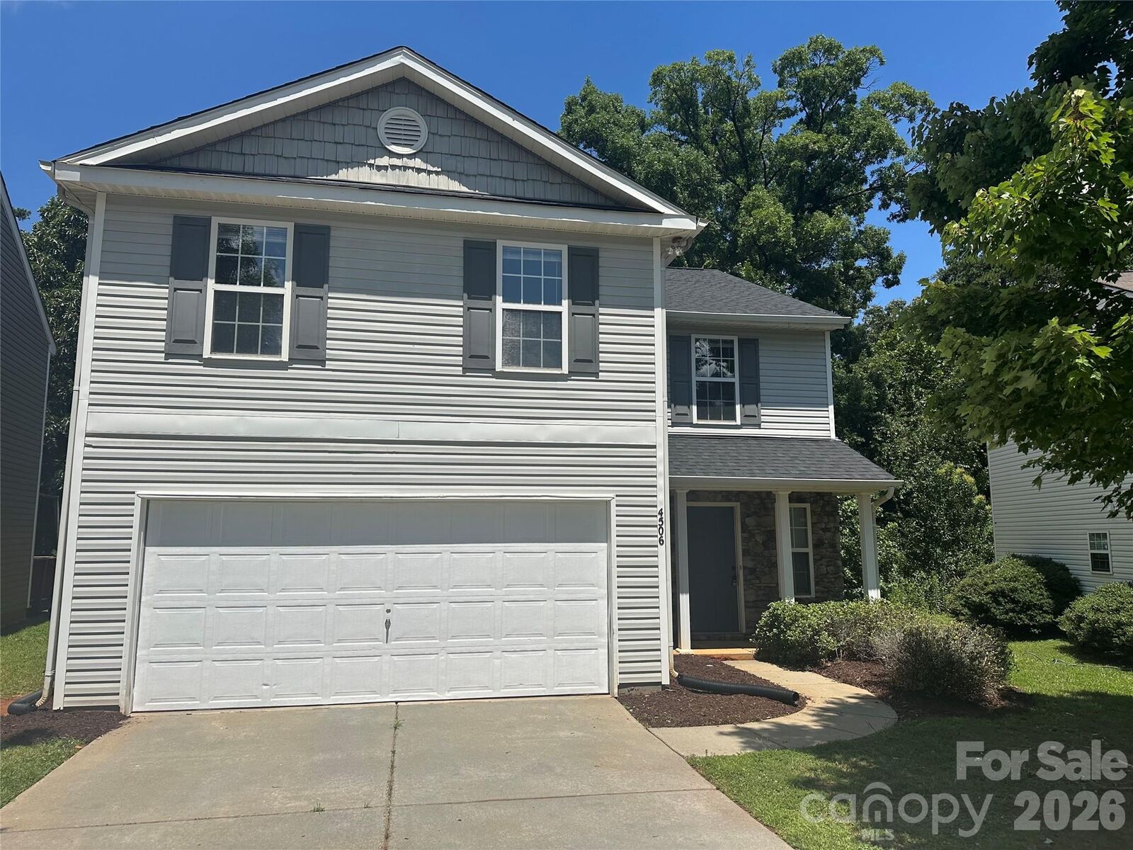 Property Photo:  4506 Christenbury Hills Lane  NC 28269 
