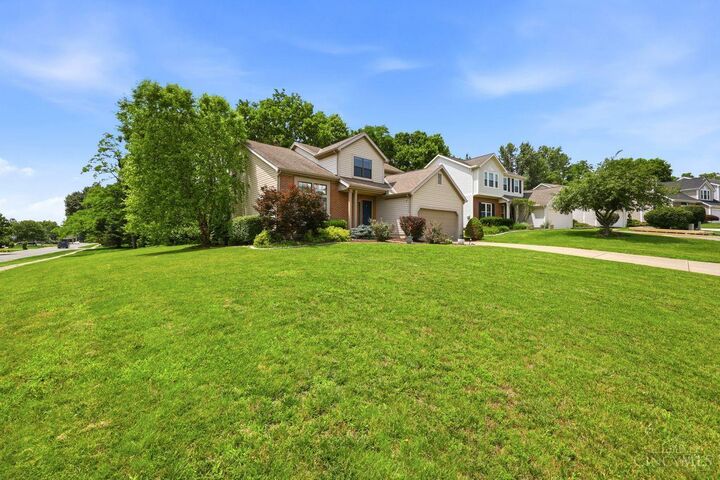 Property Photo:  7857 Glen Oaks Court  OH 45069 