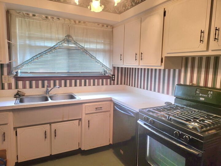 Property Photo:  5230 Hacket Drive  OH 43232 