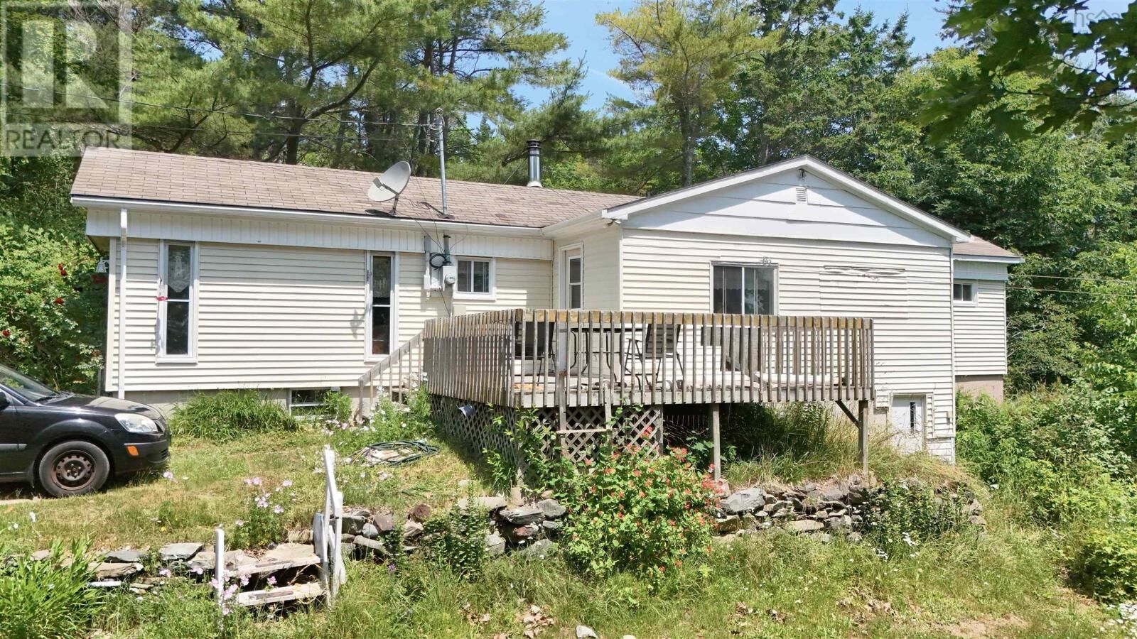 Property Photo: 5881 Highway 3 NS B0W 1W0