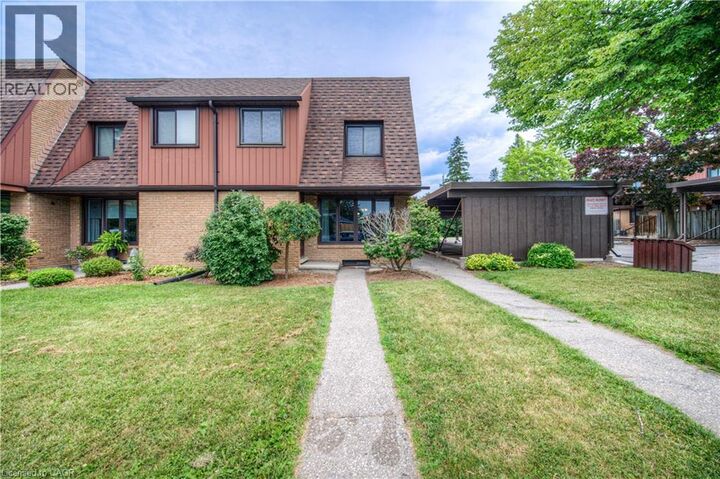 Property Photo: 112 Kingswood Drive 21 ON N2E 1S9