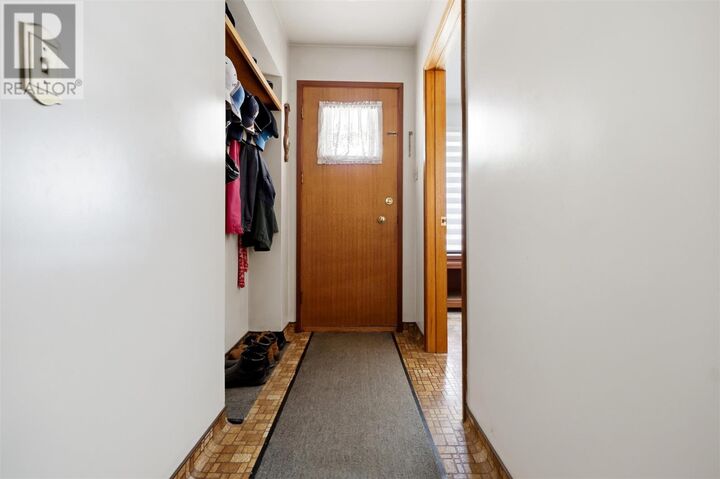 Property Photo: 19 Grandriver Cres ON P6B 3R9