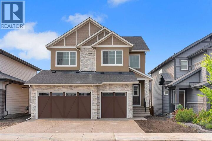 Property Photo:  644 Legacy Woods Circle Southeast  AB T2X 5A8 